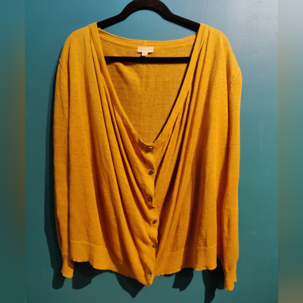 Golden Garnett Hill sweater size large.